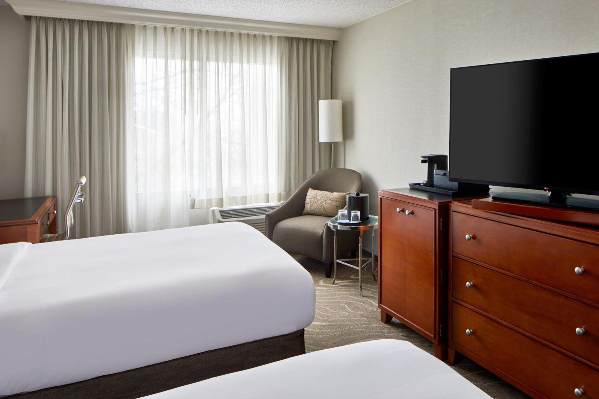 Detroit Metro Airport Marriott Hotel Romulus Exterior foto